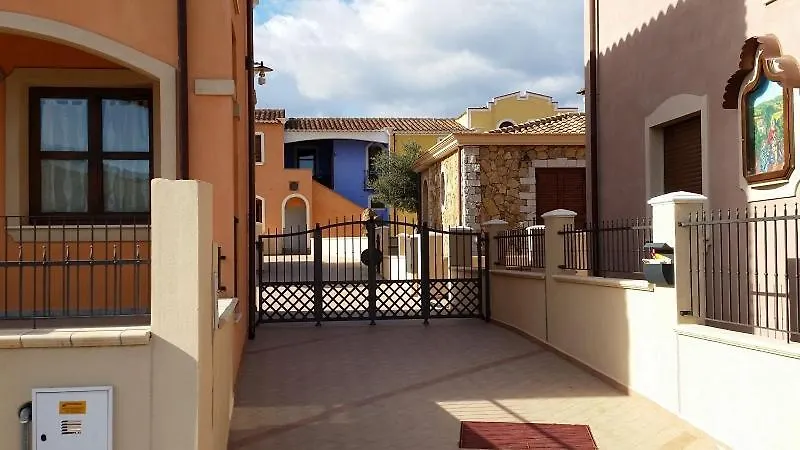 Casa Vacanze Borgo Su Crastu Bari Sardo Vakantiehuis